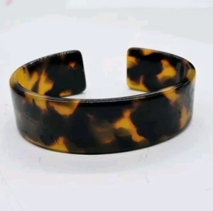Vintage Tortoise Shell Plastic Lucite Cuff Bracelet One Size OSFM - Picture 1 of 6