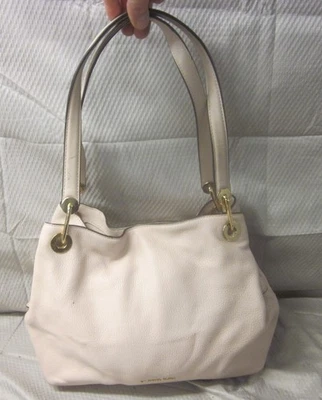 Bolso de Hombro Grande Michael Kors Raven Guijarro Cuero Dorado Rosa Suave Foto 1 de 4