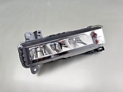 Luz antiniebla derecha original bmw serie 1 f40 m 8089980 Foto 1 de 4
