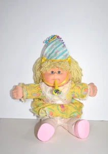 Cabbage Patch Kids 1990 First Edition Birthday Kids Doll with Instructions - Picture 1 of 5