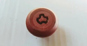 RED Lock Wire Wheelcover Hubcap Wheel RED Lock OEM Code R - Picture 1 of 4