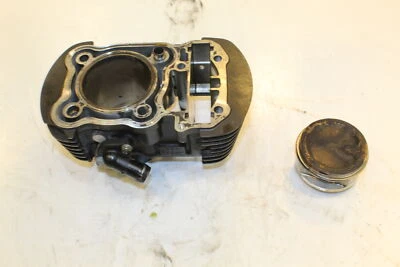 2005 Honda Shadow Spirit VT750 Front Engine Piston Cylinders Block Jug 12110-MBA Foto 1 de 4