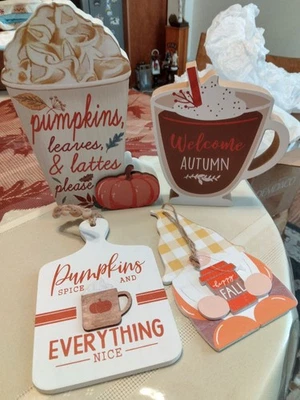 Bandeja en capas decoración otoño nueva con etiquetas Foto 1 de 4