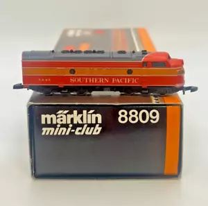 Z Scale Marklin 8809 "Southern Pacific" Daylight F7A Diesel Locomotive Org Box - Picture 1 of 9