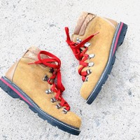 mens old school hiking boots with red laces