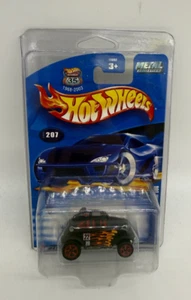 Hot Wheels 2002 Volkswagen #22 BAJA BUG BLACK 1:64 DIECAST CAR W FLAMES #207 - Picture 1 of 2