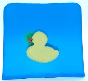 VEGAN HONEY AND CHAMOMILE DUCKLING HANDMADE SOAP NOVELTY GIFTS - Picture 1 of 6
