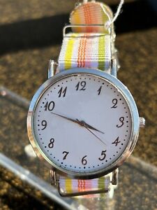 Big Style Simple Watch with Canvas Strap, New Battery, Affordable work watch