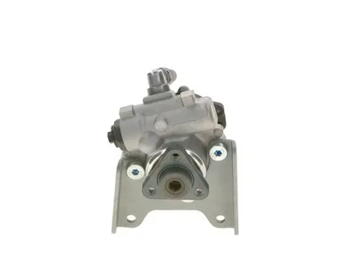 Power steering pump Hydraulic K S01 000 678 BOSCH for BMW 5 5 Touring - Image 1 of 4