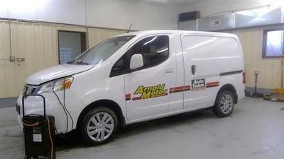 NV200     2013 Dash Bezel 1636475 Foto 1 de 4