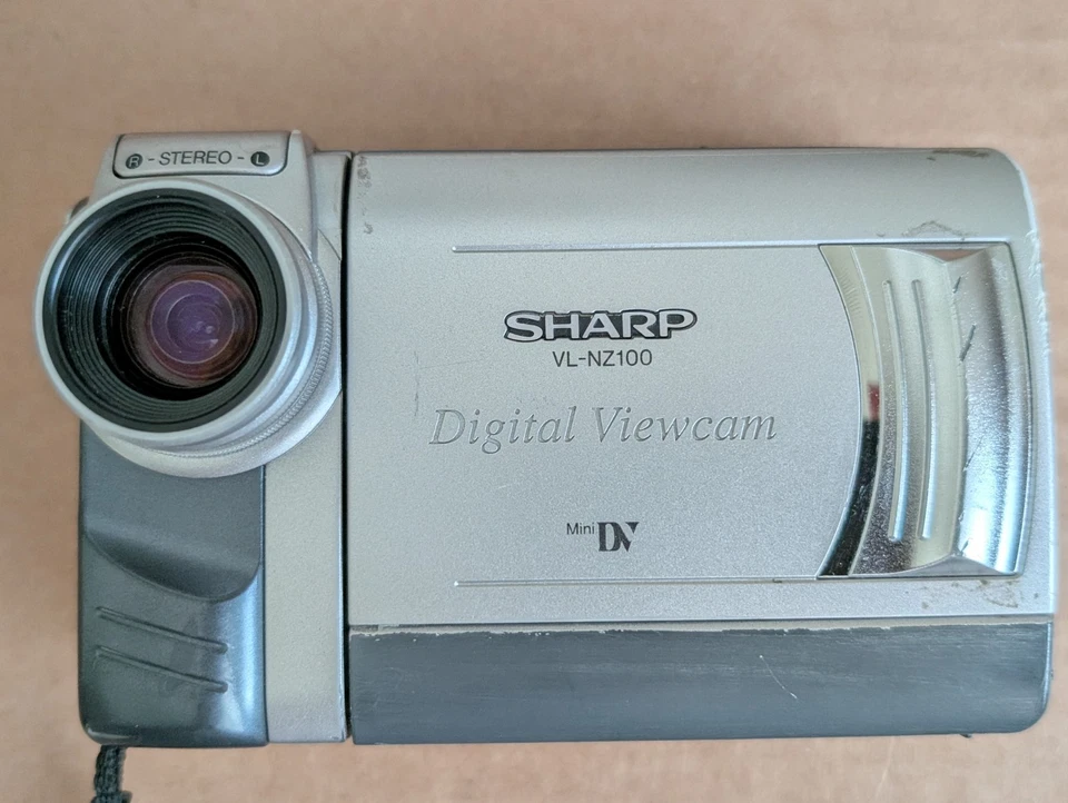 Working Great Sharp VL-NZ100U Digital Viewcam MiniDV Camcorder Only Vintage - Image 1 of 4