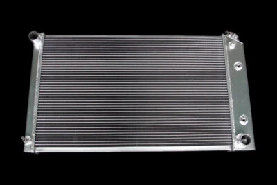 Radiador 3 filas Chevy 70-81 Camaro/78-87 Monte Carlo/75-79 Nova/Impala 162 Foto 1 de 4