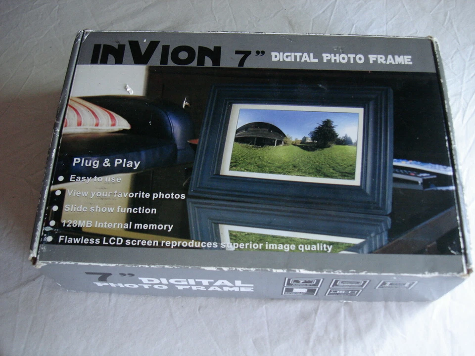 Marco de fotos digital Plug & Play InVion 7" 128 MB memoria interna nuevo en caja Foto 1 de 4
