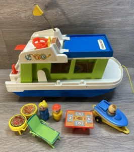 Vintage 72 FISHER PRICE HAPPY HOUSEBOAT PLAYSET 2 Little People Accessories #985 - Picture 1 of 8