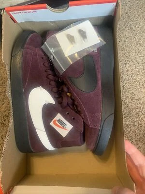 Blazer Mujer Nike Mid Rebel Talla 8 (BQ4022 600) Sin Caja Foto 1 de 3