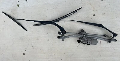2011-20 DODGE JOURNEY Windshield Wiper Motor 05116303AF - Imagem 1 de 3