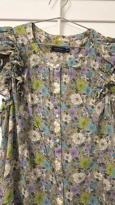 Vineyard Vines Top Floral Botón Frontal Mangas Volantes Talla XL Foto 1 de 4