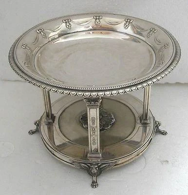 ПРЕКРАСНЫЙ НЕОКЛАССИЧЕСКИЙ КРАСИВЫЙ УКРАШЕННЫЙ ЦЕНТРАЛЬНЫЙ ЭЛЕМЕНТ ИЗ ЧИСТОГО СЕРЕБРА - Изображение 1 из 4