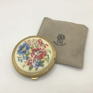 Vintage Jewelcrest Powder Compact with Mirror Gold Tone & Embroidery (C1)NS#8656 - Picture 1 of 6