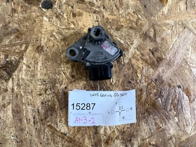 Sensor de posição de engrenagem de transmissão 2013 – 2020 LEXUS GS350 RWD fabricante de equipamento original - Imagem 1 de 3