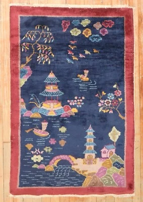 Alfombra antigua pictórica china Art Deco tamaño 2'7''x4' Foto 1 de 4