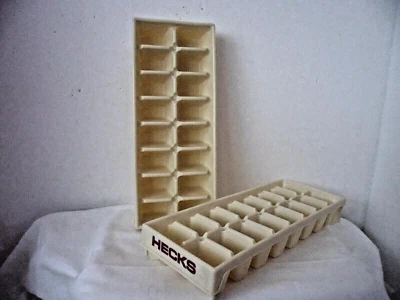 De colección HECKS Grandes Almacenes Bandejas Cubitos de Hielo Bronceado Grueso Plástico Set/2 Foto 1 de 4