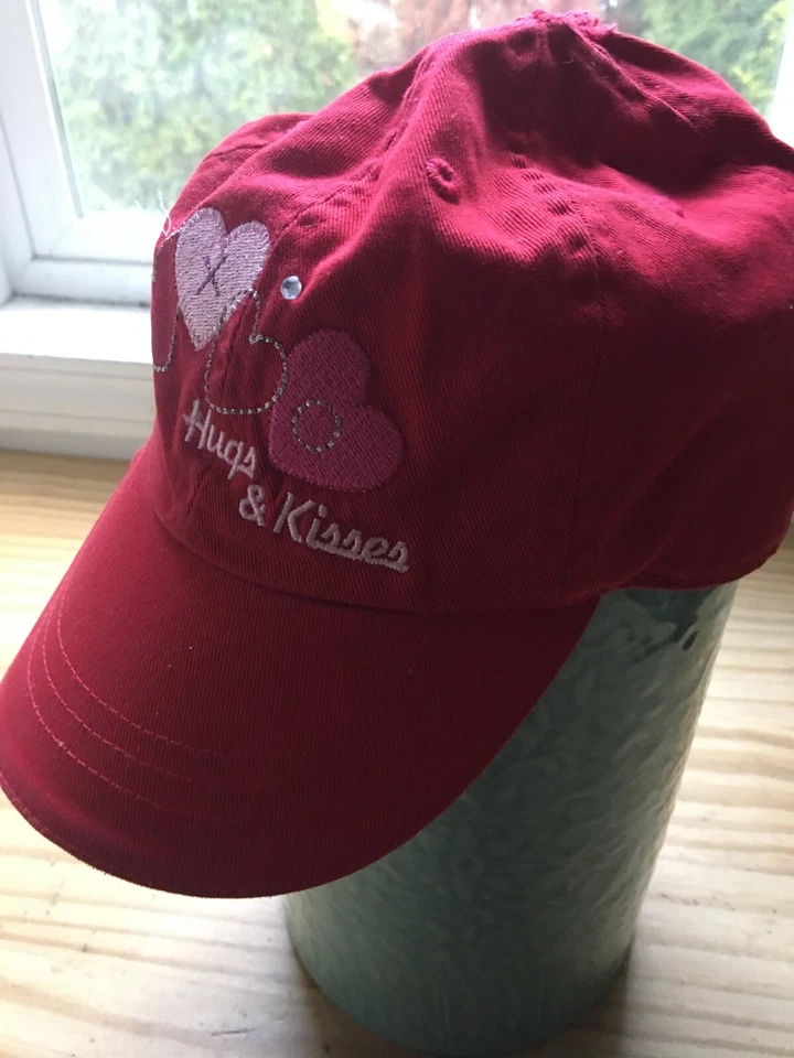 Gorra de Béisbol Roja Abrazos y Besos Años 90 De Colección Gorra con Corazones Bordados Lugar 89 Foto 1 de 3