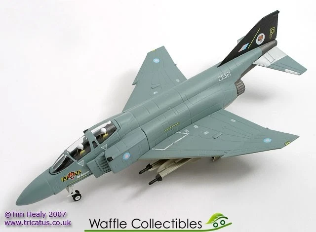 1:72 Corgi Classics Ltd. Royal Air Force F-4 Phantom ZE361/P 7394 AA33202 - Image 1 of 1