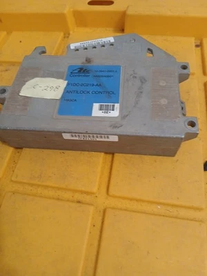 Lincoln Continental 2002 módulo de control ABS #F1DC-2C219-AA Foto 1 de 3