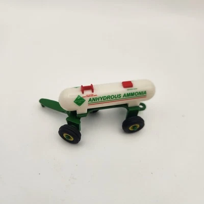 ERTL John Deere 1/64 Anhydrous Ammonia Tank Trailer with Yellow Rims - Image 1 of 4