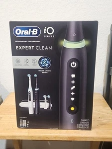 Oral-B iO Series 5 Expert Clean Electric Toothbrush 2 Pack 4 heads 2 Travel Case - Picture 1 of 7