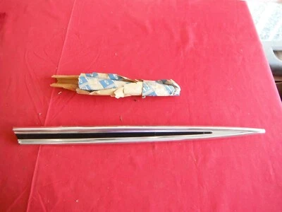 NOS 1965 FORD GALAXIE 500 XL TRUNK MOLDING FOMOCO 65 OEM Foto 1 de 4