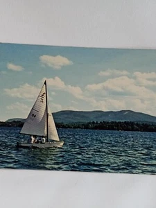 Lake Sunapee New Hampshire Segeln Landschaft Wassersport Vintage Postkarte - Bild 1 von 2