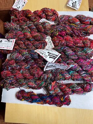 Lote 14 Hanks NUEVO 'Caleidoscopio' Fibra de Plátano - Hilo Darn Good - 40 Yardas ea Foto 1 de 4