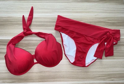 Venus Red Bikini Underwire Halter Top DD Bottoms 16 MINT CONDITION Made in USA - Image 1 of 4