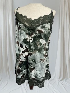 Top Maurices Cami donna taglie forti 2 mimetico floreale accento uncinetto spalline spaghetti - Foto 1 di 5