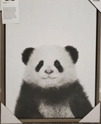 坐着的熊猫黑白肖像灰色框架帆布墙艺术，作者：Simon Te T — 第 1/2 张图片