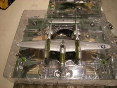 1:72 Atlas Edition Lockheed P-38J Lightning Richard Ira Bong 1944 in VP - Bild 1 von 2