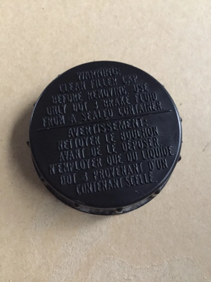 06 07 08 09 Mercury Milan Zephyr MKZ Fusion brake fluid cap top OEM - Image 1 of 3