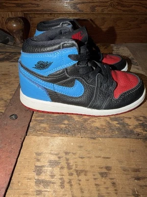 Nike Air Jordan 1 ретро высоты OG TD UNC в Чикаго CU0450-046 детский размер 9 C - Изображение 1 из 4