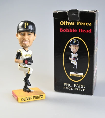 2005 Pittsburgh Pirates Oliver Perez Bobblehead In Box Cover
