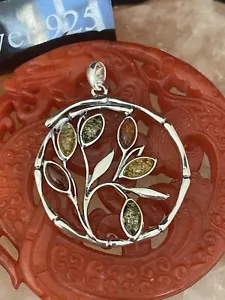 Large Silver Amber Pendant ( Bamboo And Leaf In Large Silver Circle ) With Chaim - Picture 1 of 7