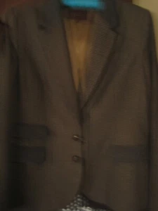 TOLLE UNIFARBENE DAMEN JACKE (mittel/groß) - Bild 1 von 4