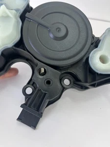 PCV Valve Oil Separator For VW Jetta Passat GTI 2.0T EA888 Gen3 06K103495AR - Picture 1 of 7