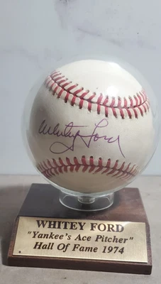 BLANCO FORD AUTÓGRAFO RAWLINGS BÉISBOL NEW YORK YANKEES HOF pilas de placas Foto 1 de 4