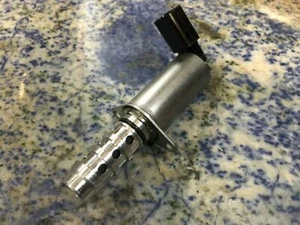 VVT Variable Valve Timing Solenoid VW GOLF GTI MK 5 1K 11/2006-09/2009 2.0L BWA - Picture 1 of 5