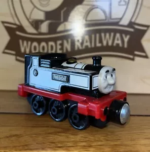 FEARLESS FREDDIE THOMAS FRIENDS TRAIN TAKE Along N Play Diecast ! Round Magnets - Picture 1 of 11