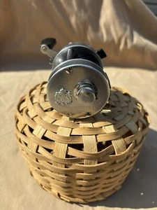 ABU Ambassadeur 2500C High Speed Baitcast Multiplying Fishing Reel Sweden Great - Picture 1 of 18
