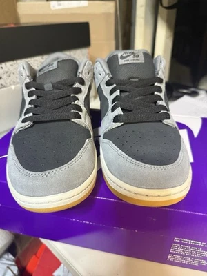 Talla 10.5 - Nike Dunk SB Low Dark Smoke Grey Foto 1 de 4