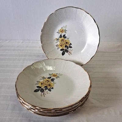 6 assiettes creuses de chez L'amandinoise en très bon état - Photo 1/4